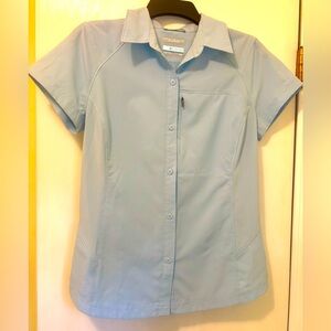 COLUMBIA OMNI/SHADE Sun Protection Button Top Pocket Blue Women Size Medium